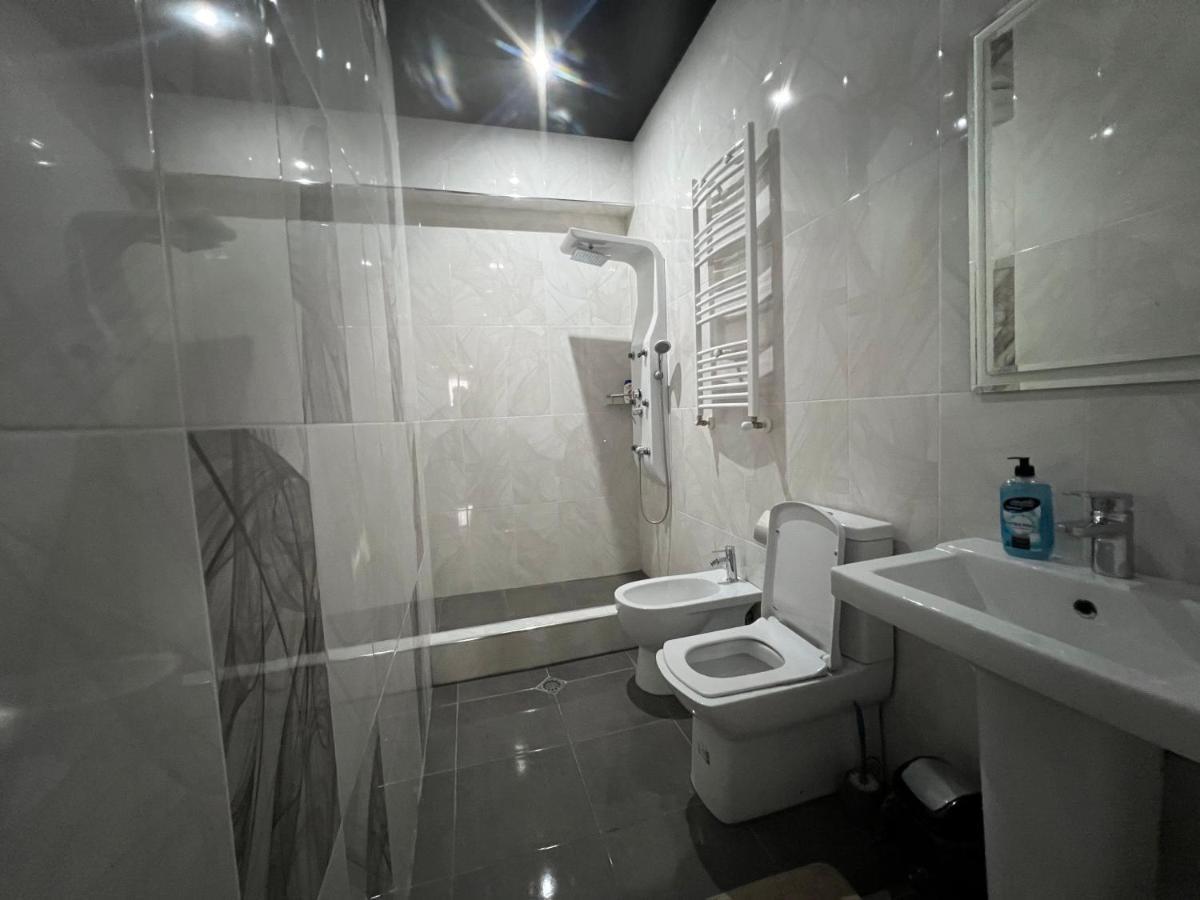 Cosy Apartment In The City Centre Tbilisi Esterno foto